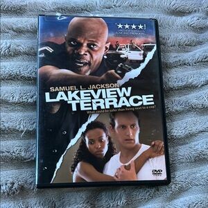 ☑️Lakeview Terrace DVD